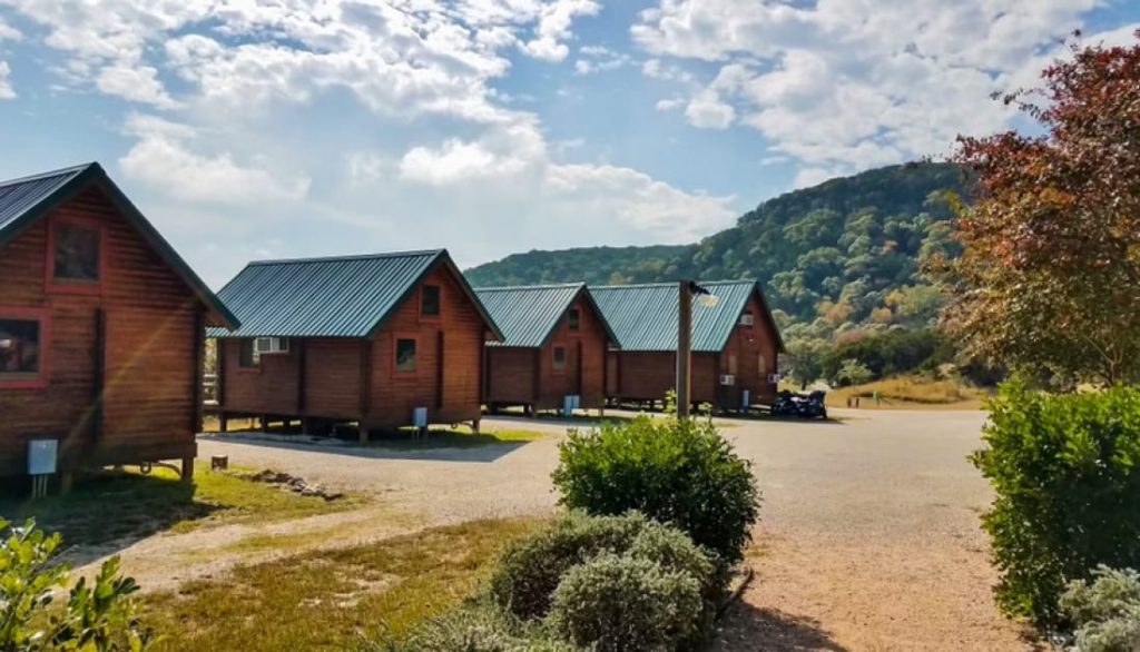 lake cabin rentals near san antonio, tx
