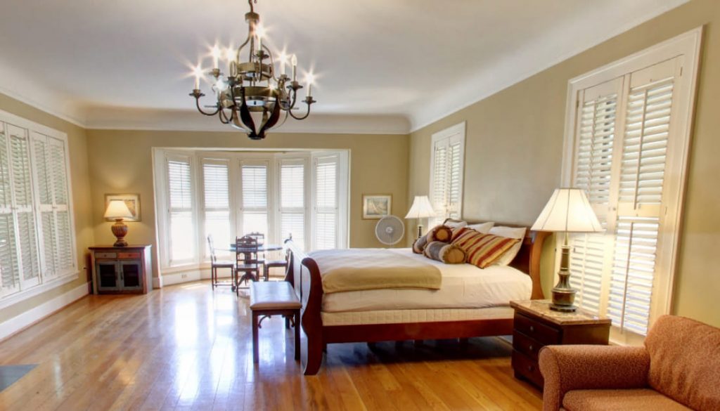 hill country ranch house